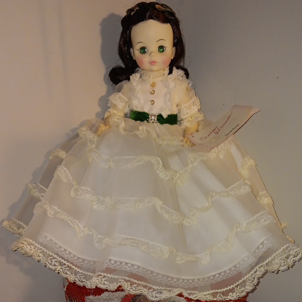 Madame Alexander Scarlett O'Hara Doll Gone With The Wind